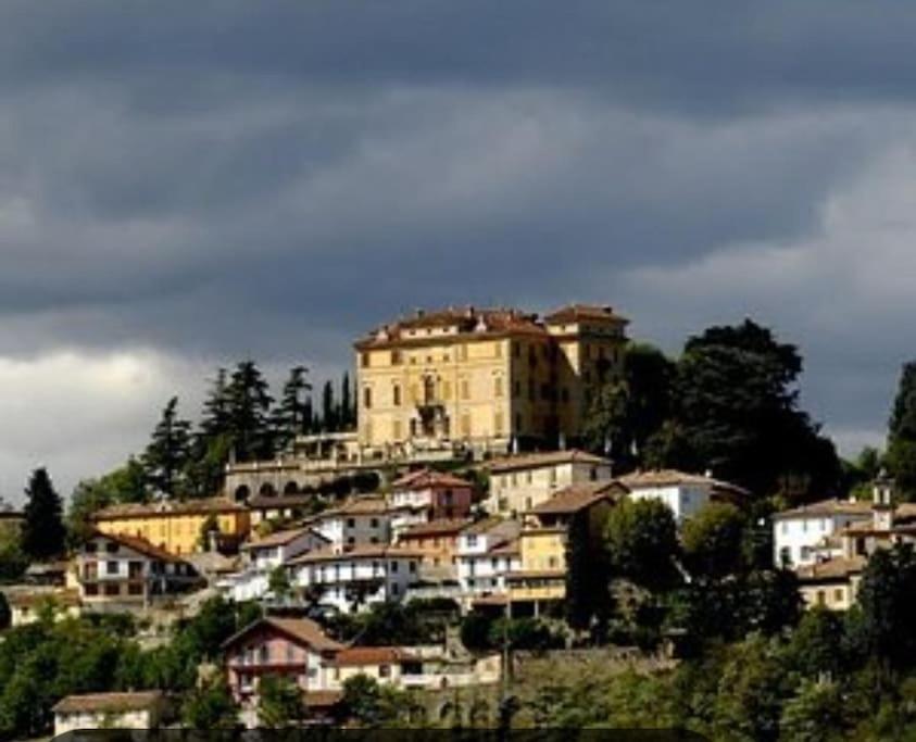 Apartamento Bella Vista Canelli Exterior foto