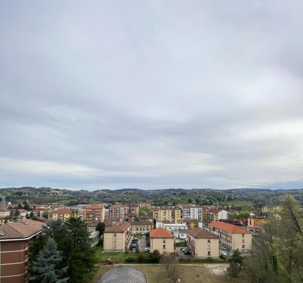 Apartamento Bella Vista Canelli Exterior foto